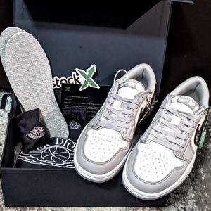 Jordan 1 Dior EUR 40 Men's 7 Women's 8-8.5